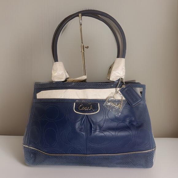 NWT Coach F19969 Perforated Elevated Leather Park Denim Tote with Charm - Picture 2 of 15